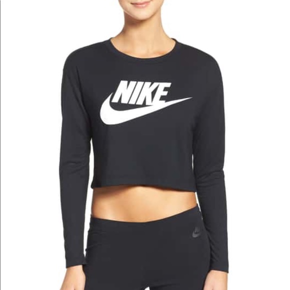 Nike Tops - ⬇️⬇️ NIKE Sportswear Graphic Crop Top